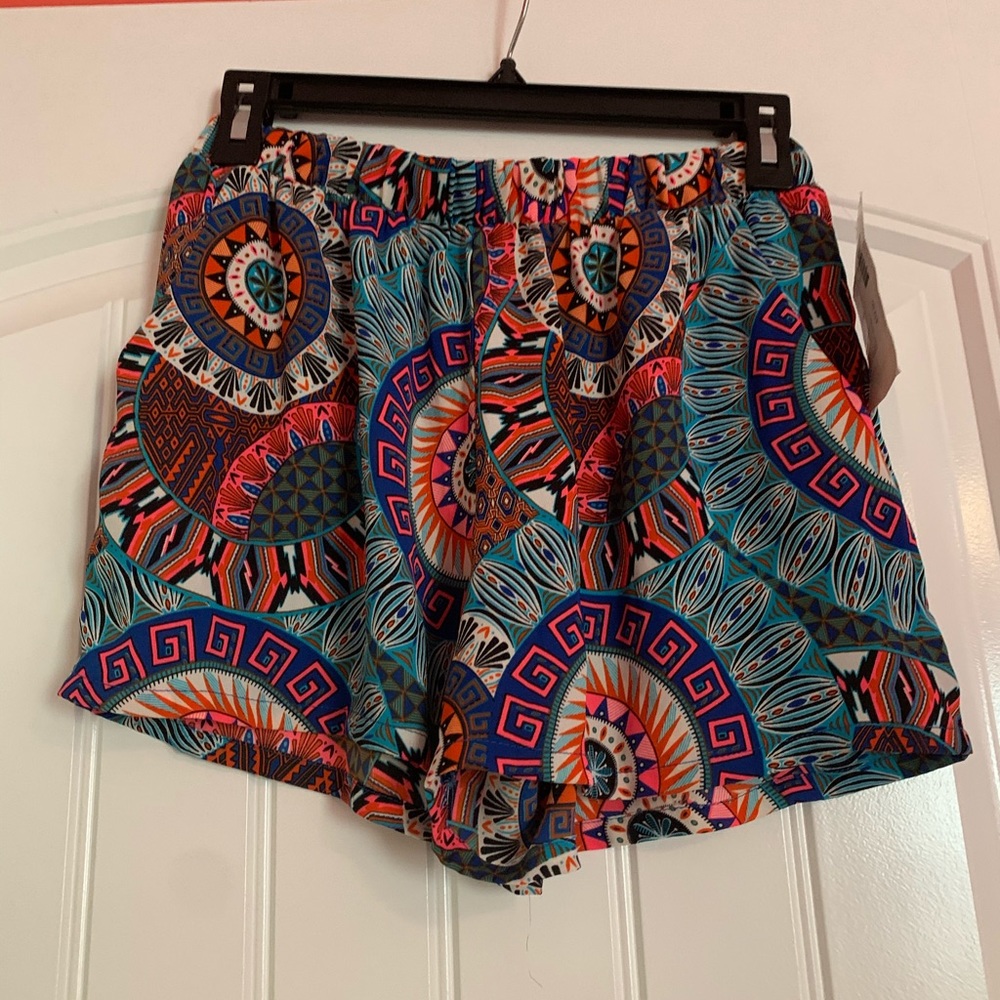 Print shorts